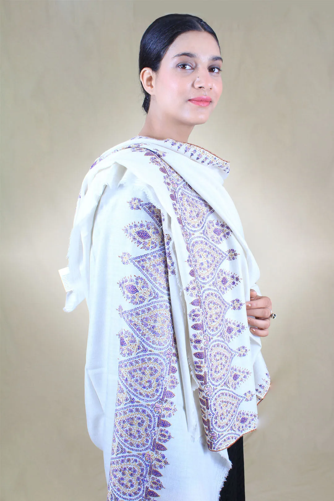 Barirah Pearl White Dourdar Embroidered Pashmina Shawl