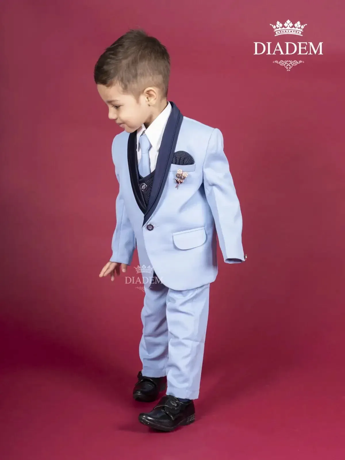 Cloudy Blue Coat Suit with Tie and Brooch